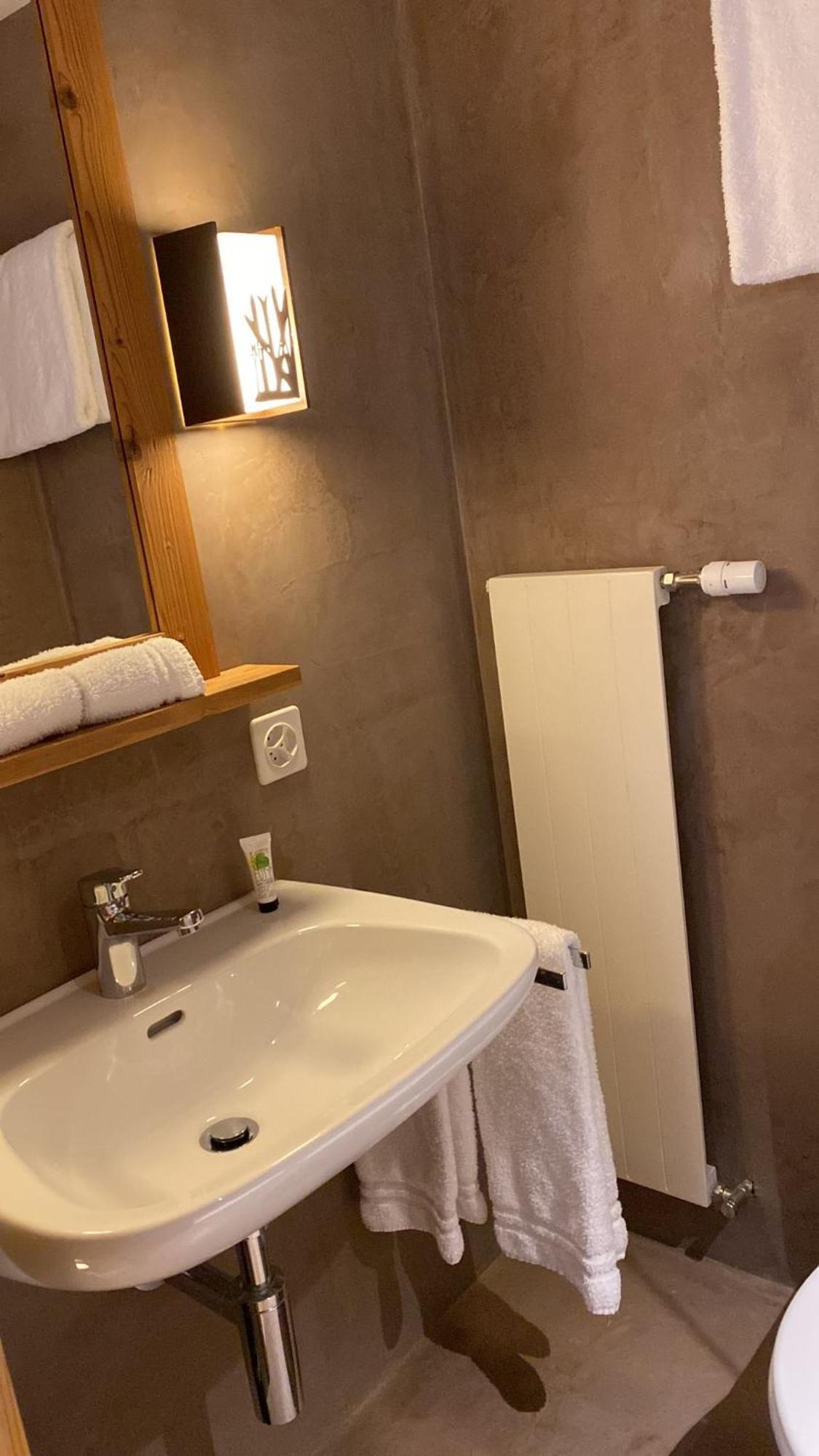 Hotel Sanetsch Gsteig Eksteriør billede